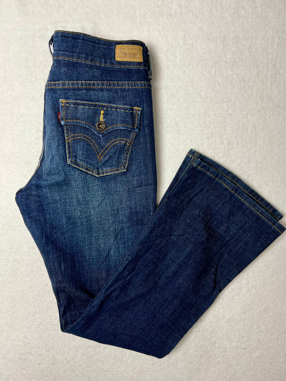 Levis 526 Slender Boot Cut Jeans size M