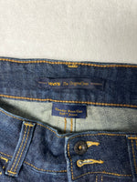 Levis 526 Slender Boot Cut Jeans size M