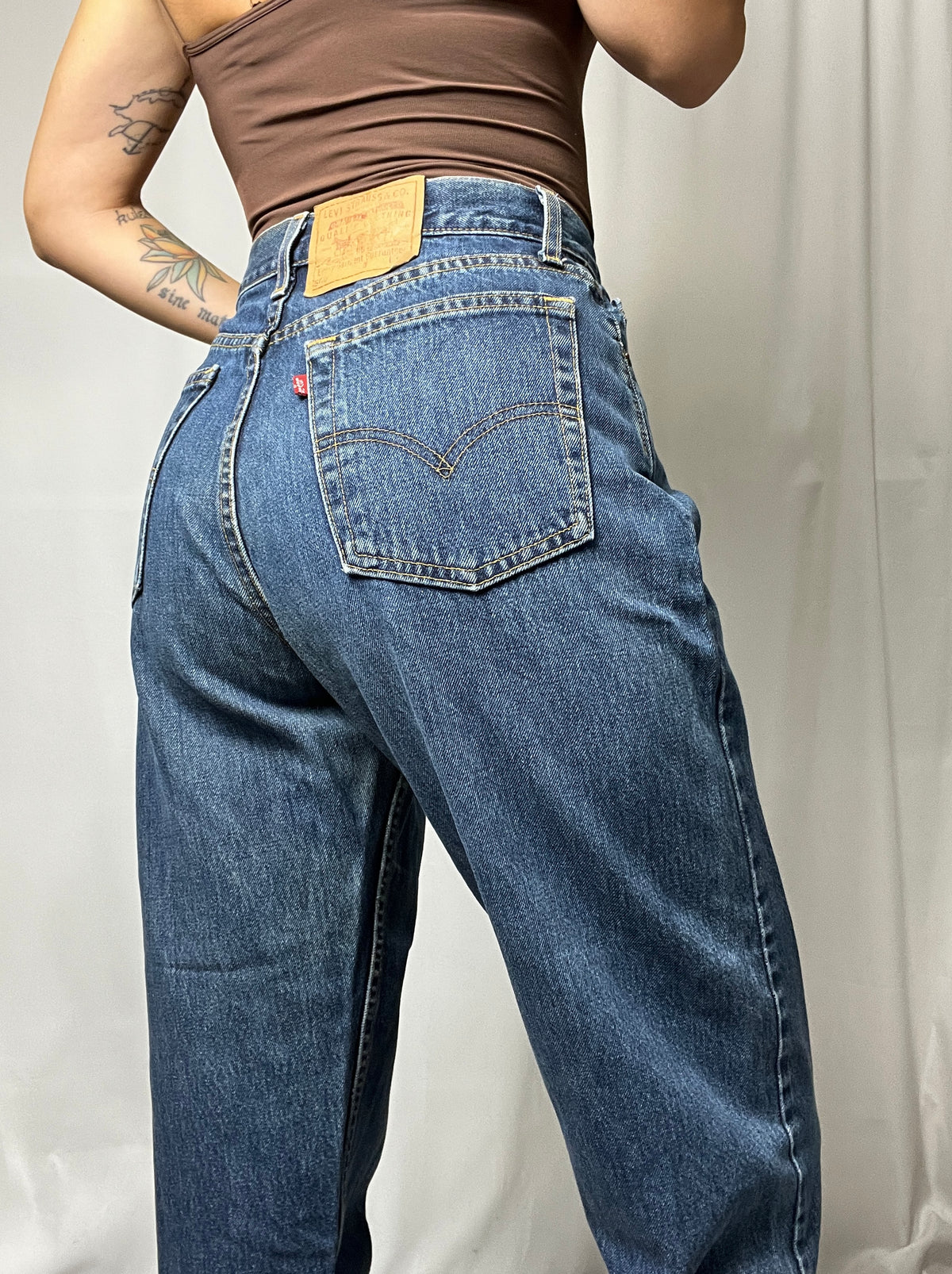 Vintage Levis 560 Loose Fit Straight Leg Jeans W30 L28 Made In USA 100% Cotton Size M