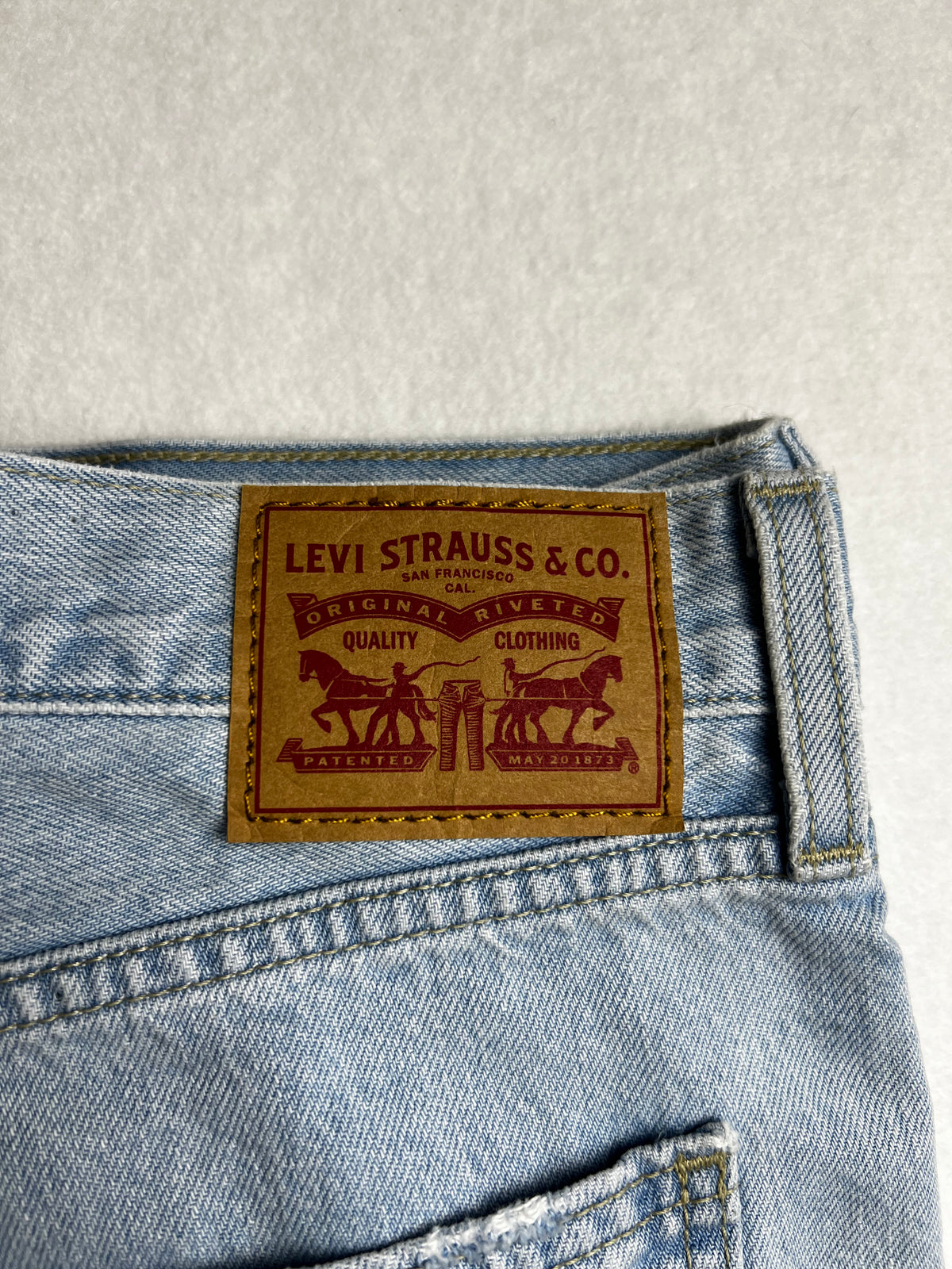Levis Low Pro Straight W28