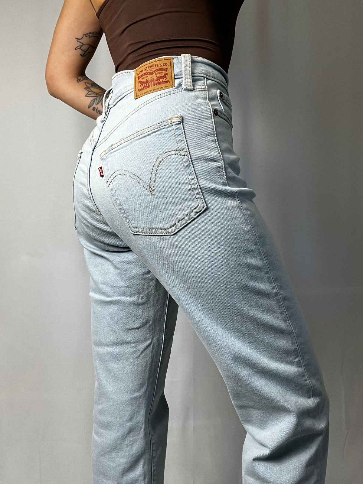 Levis Ribcage Straight Ankle Jeans W29 L27 size M