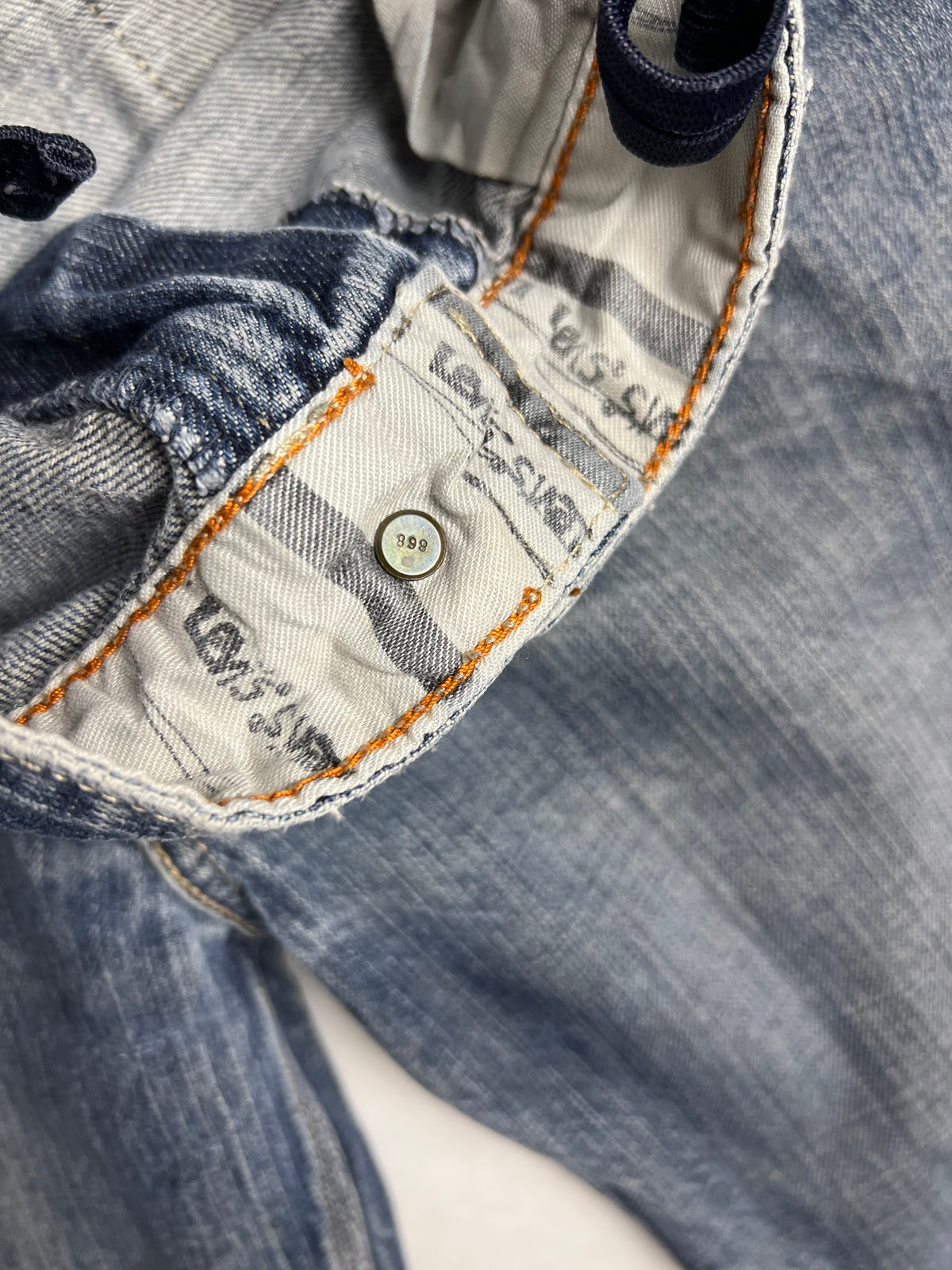 Vintage Levis 90s-2000s Y2K Cargo Jeans W29 L29