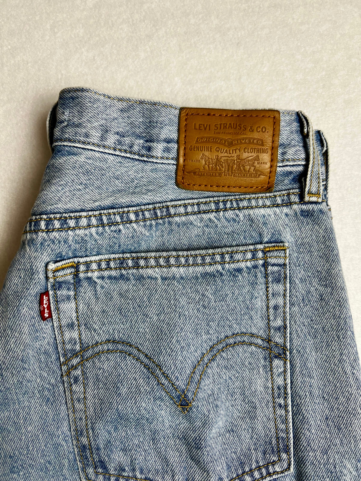 Levis Wedgie Straight Jeans W29 L28