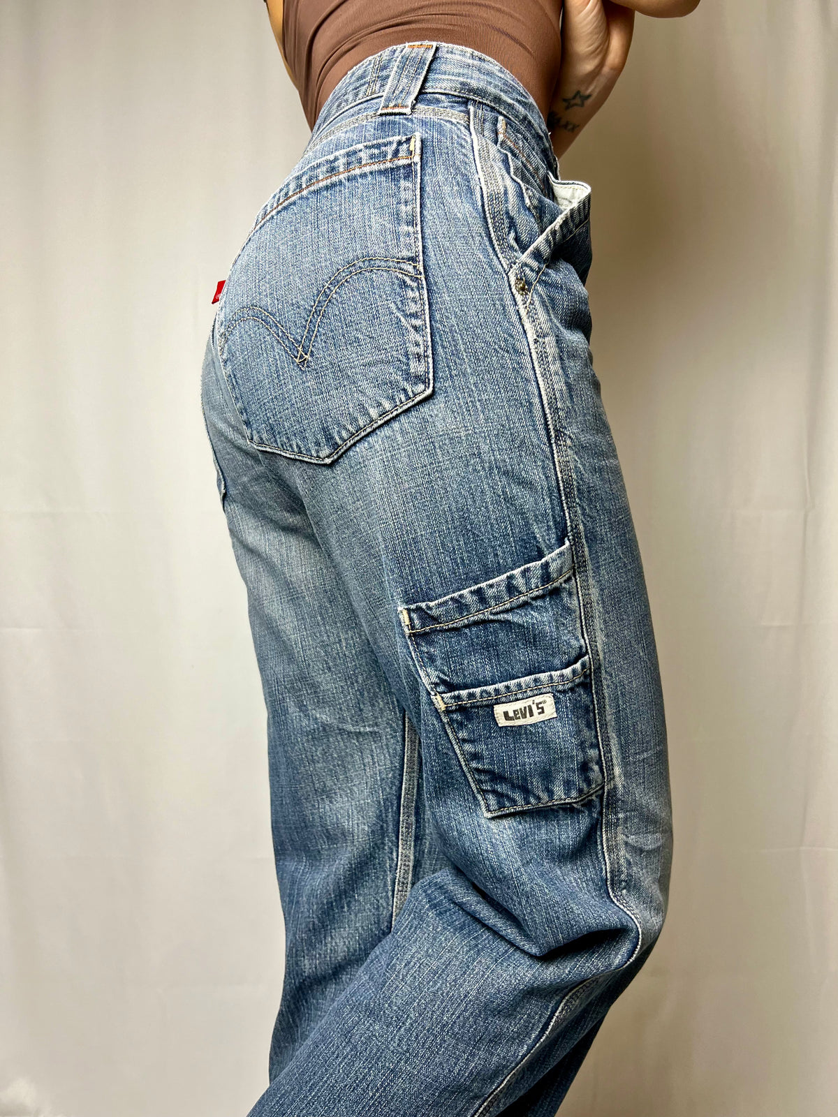 Vintage Levis 90s-2000s Y2K Cargo Jeans W29 L29